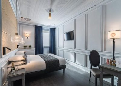 Le Versailles Hotel